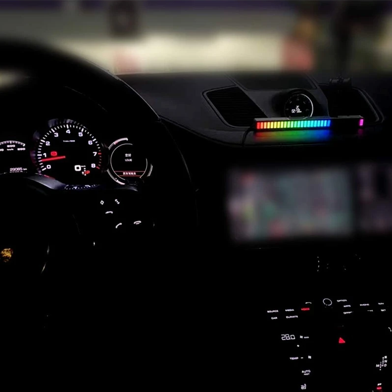 RGB auto oogverblindend geluid gecontroleerd led-licht