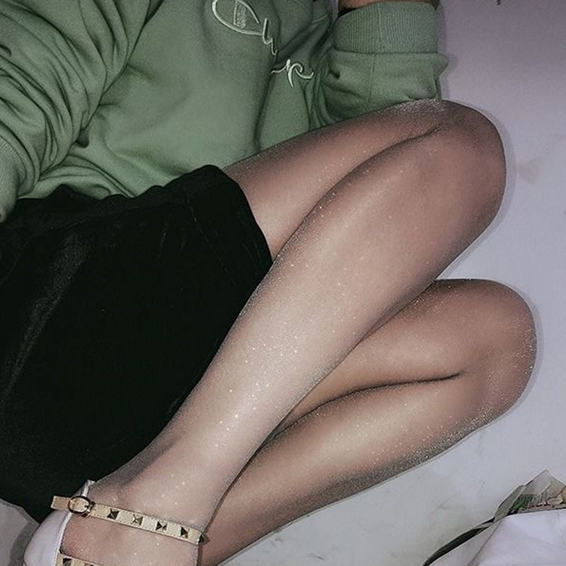 Parelmoerachtige zijden kousen