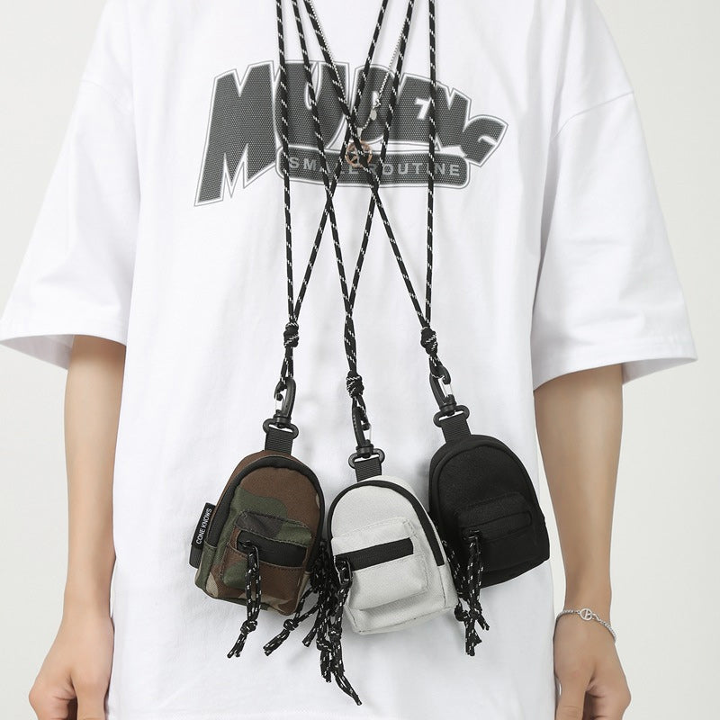 Populaire minitas met hanger