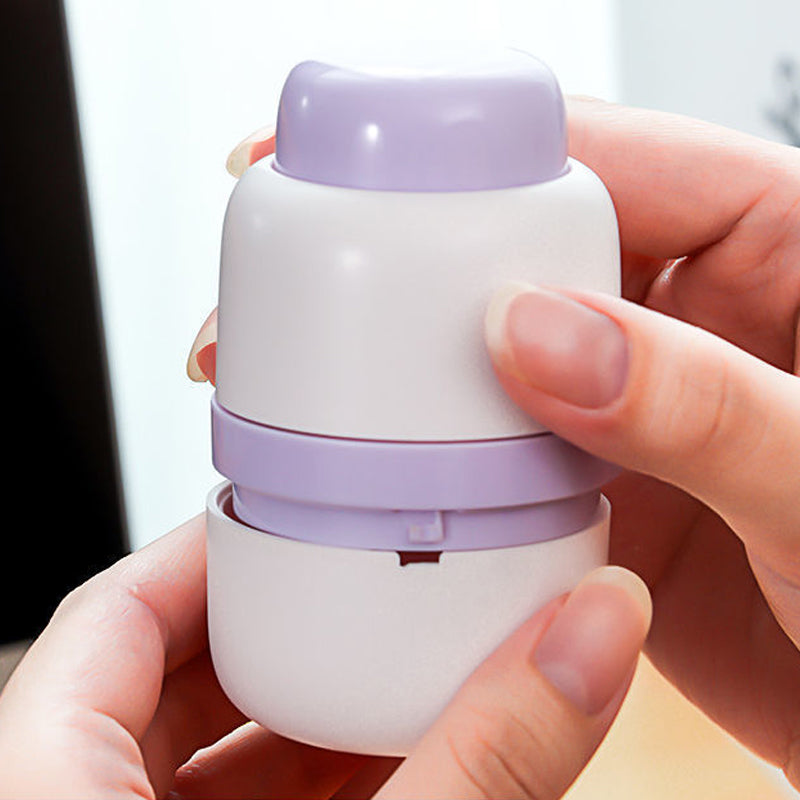 2-in-1 draagbare pillensnijder-opslagcontainer