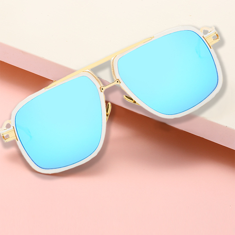 Vintage metalen zonnebril met groot montuur