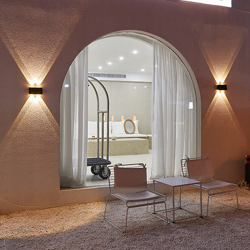 Buitenwandlamp op zonne-energie