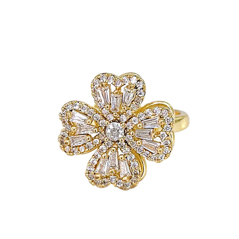 Clover Spinning Ring