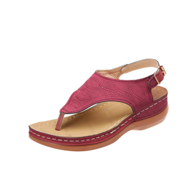 Effen zomersandalen met gesp