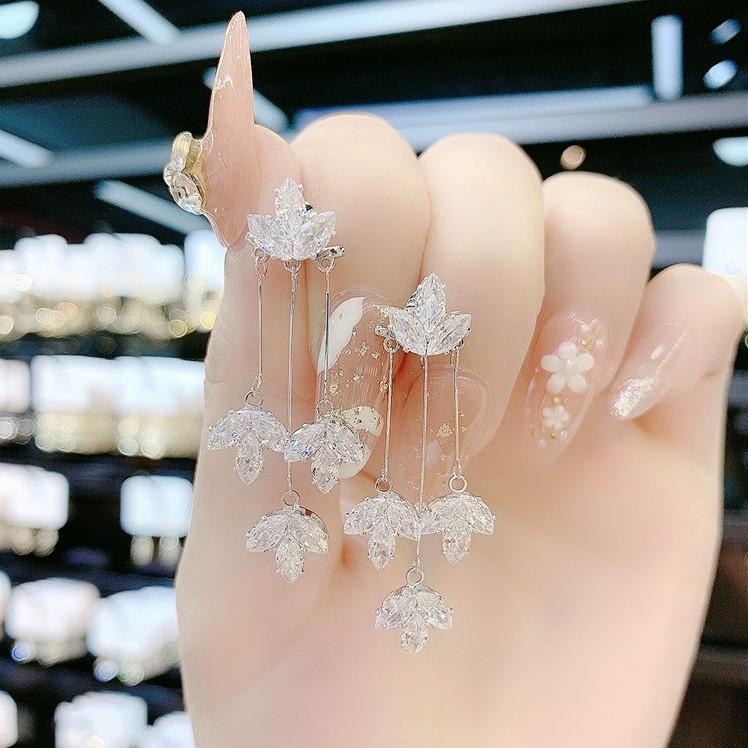 Kristallen esdoornblad oorbellen