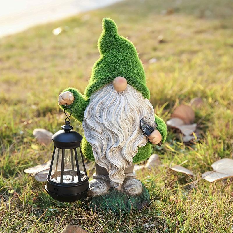 Solar Garden Gnome Statue – Lantern