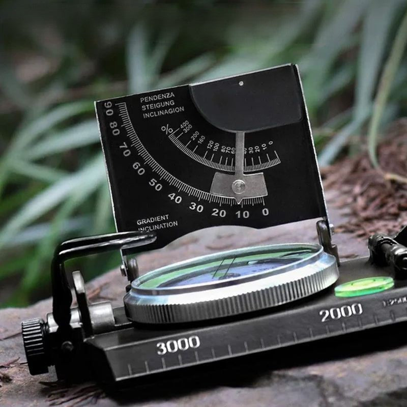 Multifunctioneel militair gericht navigatiekompas