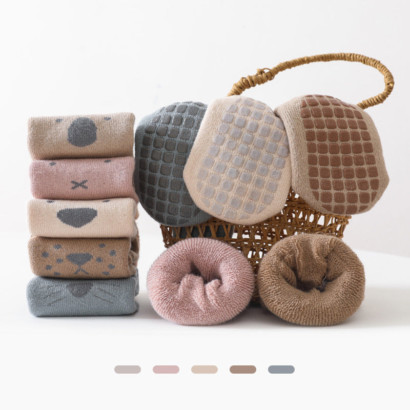 Warme sokken voor schattige baby's met antislipkussen