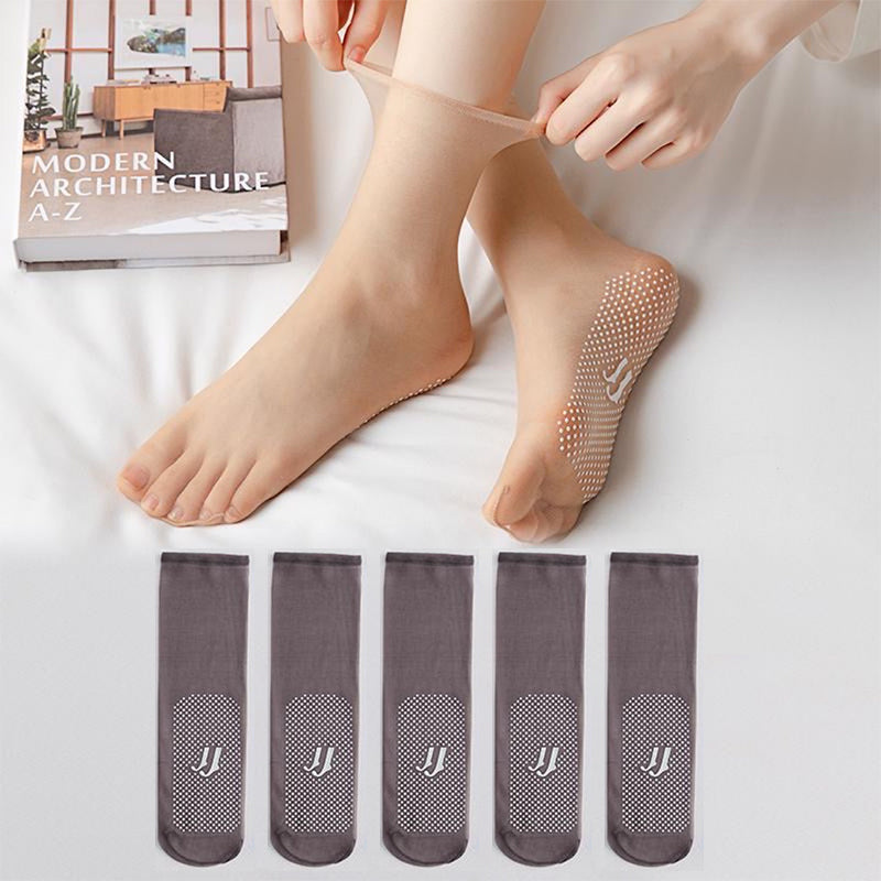 Invisible short stockings with non-slip rubber dots