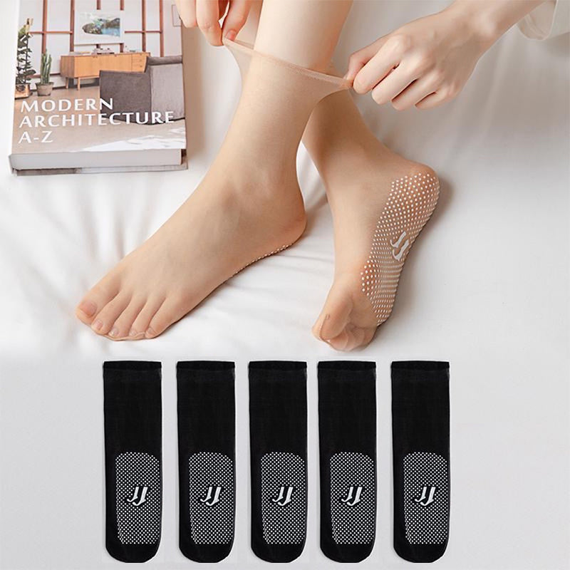 Invisible short stockings with non-slip rubber dots